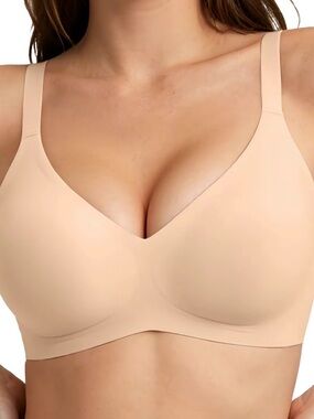 Seamless Wireless Bra in Nude Peach